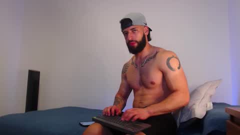 max_xl_ online show from October 29, 11:05 pm