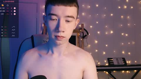 Max online show from December 6, 8:21 am