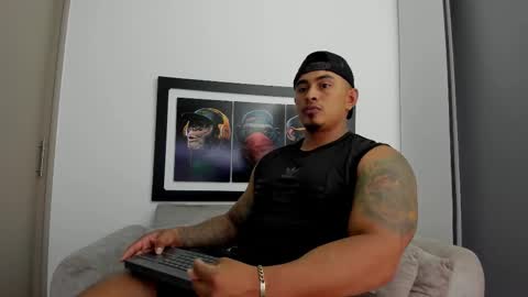 Maxcarther online show from November 16, 7:27 pm