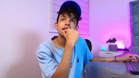 M A X F R O S T   online show from January 11, 7:42 pm