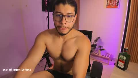 Mikael online show from October 19, 10:09 am