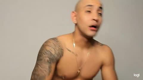 Maximo online show from February 3, 9:52 pm