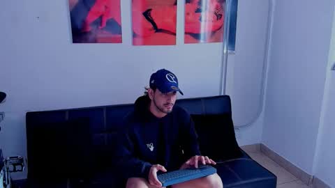 Maximo online show from October 22, 2:30 pm