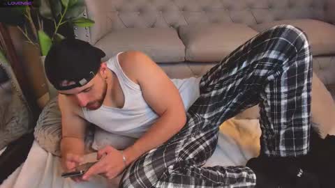 Maximo Wolf online show from March 25, 8:26 pm