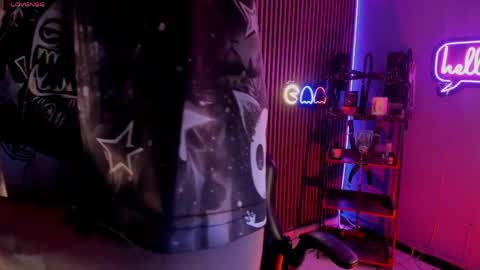 MAXIMO online show from April 15, 2:15 am