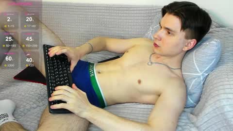 Max online show from January 6, 5:38 pm