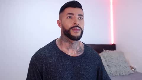 Independent Model online show from October 16, 2:22 am