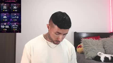 Independent Model online show from February 26, 3:43 am