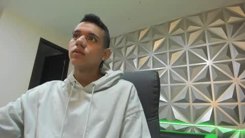 Maximus online show from January 3, 1:13 pm