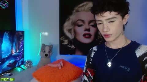 Snapshot of maxiy_001 chatting on September 17, 1:53 am Max online show from September 17, 1:53 am