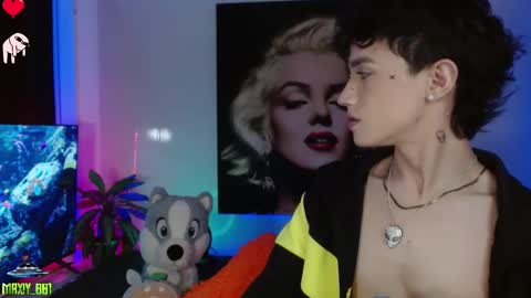 Snapshot of maxiy_001 chatting on January 19, 5:26 am Max online show from January 19, 5:26 am