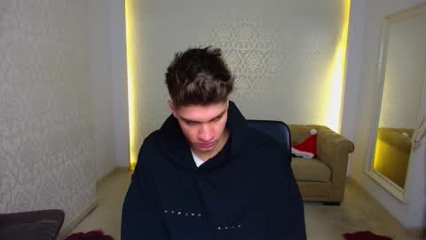 MaxKaiden online show from January 14, 5:37 am