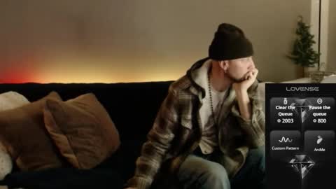 MaxRouger online show from November 29, 11:45 pm