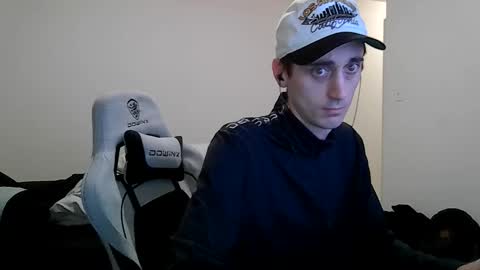 Snapshot of maxryderr chatting on September 15, 11:28 pm Max Ryder online show from September 15, 11:28 pm