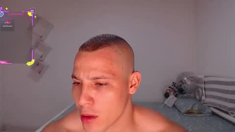 Max online show from December 14, 3:13 am