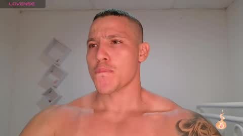 Max online show from April 21, 3:35 am