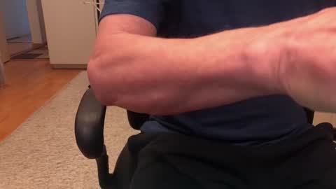 Max online show from November 5, 11:12 am