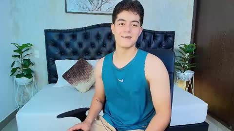 Maxxi online show from October 15, 4:49 am