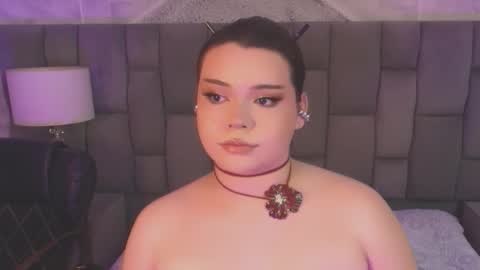 Maxine Minx online show from November 29, 4:42 am