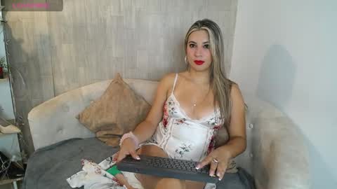 may_wood online show from April 8, 12:08 pm