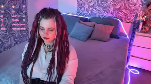 Maya Mils online show from June 7, 7:13 am