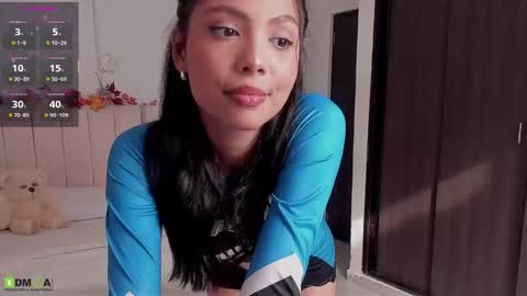 Maya online show from October 31, 8:31 pm