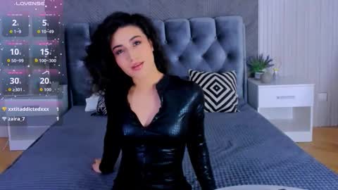 Maya online show from December 5, 3:10 pm