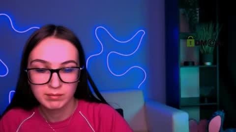 Maya online show from April 23, 1:35 pm