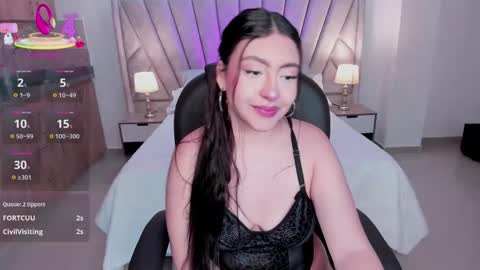 Maya vexx online show from December 14, 9:10 pm