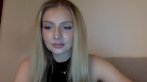 mayaflirt online show from February 18, 9:03 pm