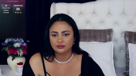 MayaJansen online show from September 17, 2:53 pm