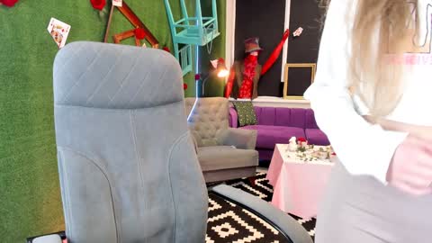 mayasinabon online show from February 8, 12:06 pm
