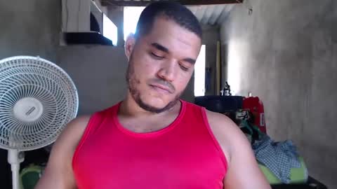 Snapshot of mcgregor_sexhot chatting on January 11, 7:27 pm Mcgregor online show from January 11, 7:27 pm