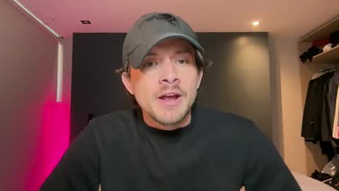 mcklister online show from February 12, 8:01 pm