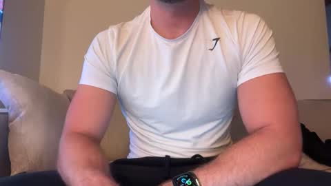 mcr8080 online show from February 8, 7:39 pm