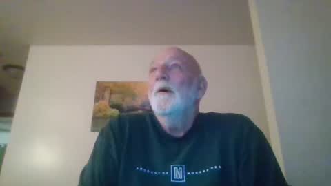 Snapshot of mdane99 chatting on December 13, 3:27 am mdane99 online show from December 13, 3:27 am