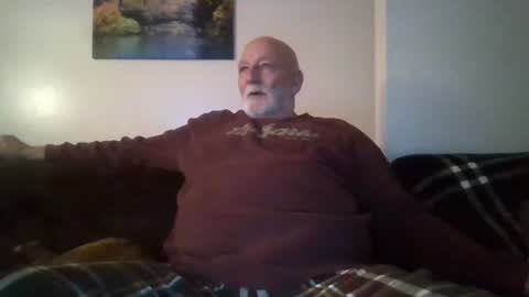 Snapshot of mdane99 chatting on December 22, 4:06 am mdane99 online show from December 22, 4:06 am