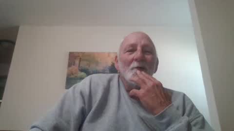 Snapshot of mdane99 chatting on October 19, 4:00 pm mdane99 online show from October 19, 4:00 pm