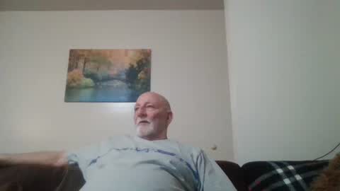 Snapshot of mdane99 chatting on December 24, 1:16 am mdane99 online show from December 24, 1:16 am