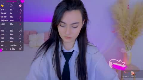 Dina online show from March 27, 9:27 pm