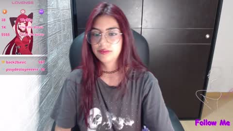 Snapshot of medussa_kat chatting on February 5, 4:06 am Katrina online show from February 5, 4:06 am