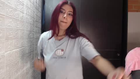 Snapshot of medussa_kat chatting on February 9, 11:36 pm Katrina online show from February 9, 11:36 pm