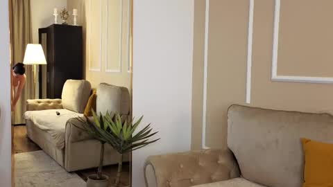 MedussaEyes online show from March 18, 9:42 pm