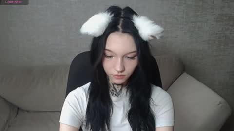 Snapshot of mefwhore chatting on February 28, 3:26 pm mefwhOre online show from February 28, 3:26 pm