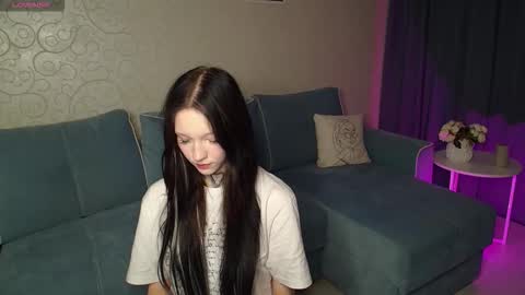 Snapshot of mefwhore chatting on October 29, 3:14 pm mefwhOre online show from October 29, 3:14 pm