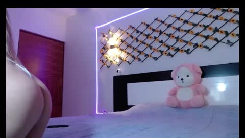 megam manze00 online show from November 11, 12:13 am