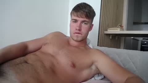 Max online show from June 23, 2:01 pm