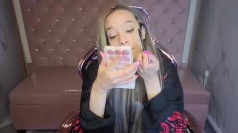 megan_collins_b online show from October 20, 12:43 pm