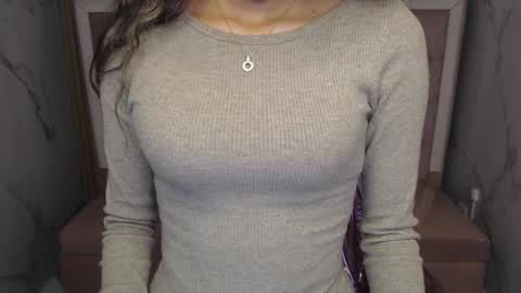 megan_collins_b online show from September 27, 3:21 pm