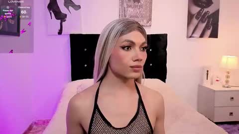 megan do santos online show from February 10, 8:01 pm